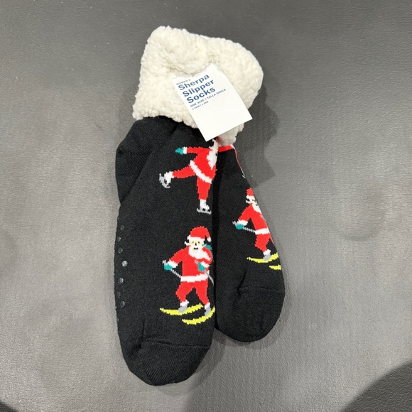 NWT Old Navy Santa Christmas Sherpa Slipper Socks - Picture 1 of 6